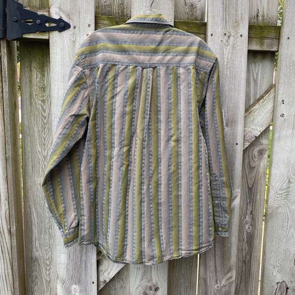 NORTH FACE Button Down Shirt Size Medium - Picture 2 of 6